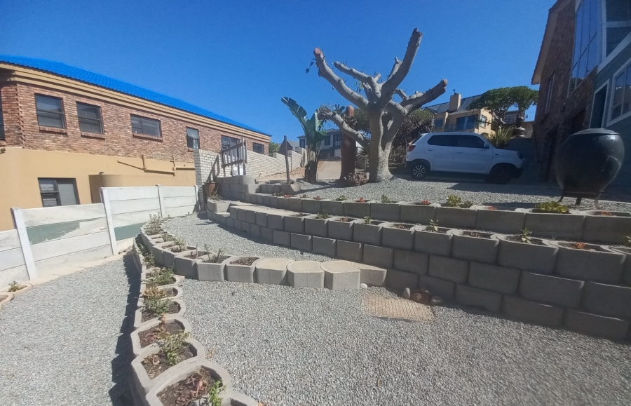 5 Bedroom Property for Sale in Dana Bay Western Cape